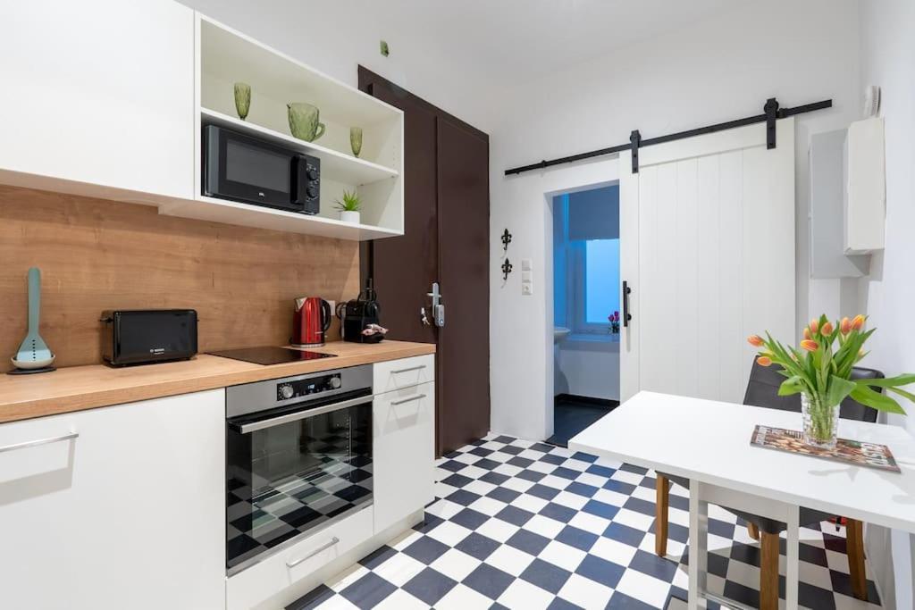 Appartement Practical 1Br Flat By Center By Hm à Vienne Extérieur photo